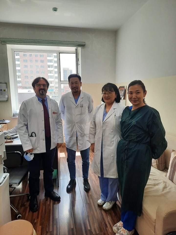 With the host hospital's physicians. Ulaanbaatar, May 2022.