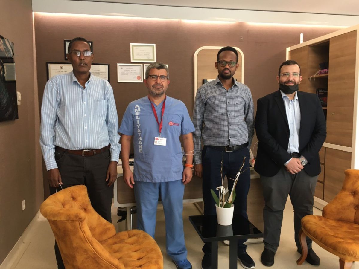 The visiting physicians with the hospital's specialists. Istanbul, August 2021.